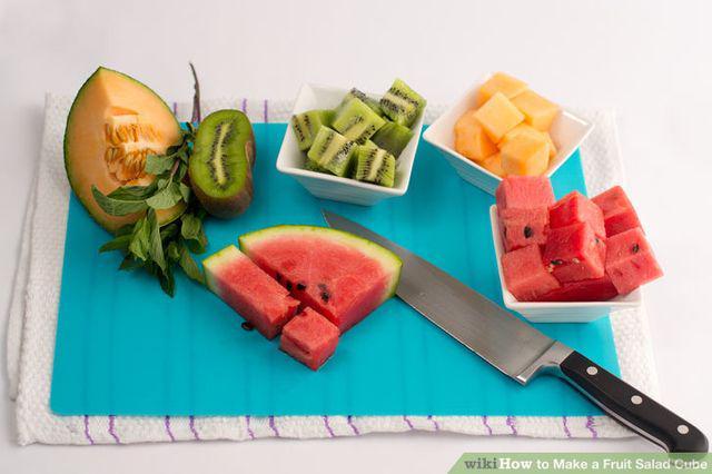 รูปภาพ:http://pad3.whstatic.com/images/thumb/a/a9/Make-a-Fruit-Salad-Cube-Step-2.jpg/aid2583467-728px-Make-a-Fruit-Salad-Cube-Step-2.jpg