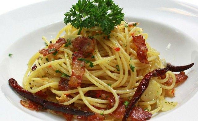 รูปภาพ:http://primochef.it/wp-content/uploads/2015/09/spaghetti-peperoni-pancetta-770x470.jpg