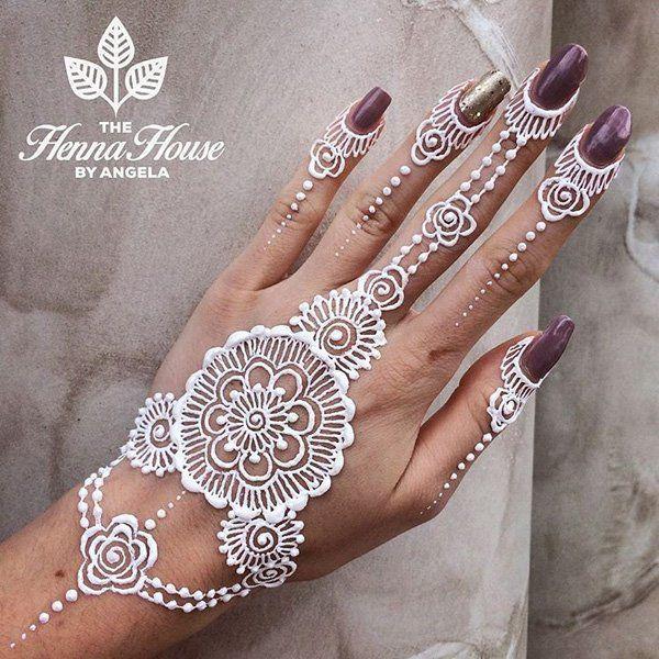 รูปภาพ:http://www.cuded.com/wp-content/uploads/2016/07/White-Henna-Design-15.jpg