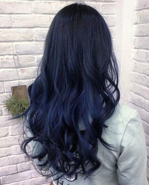 รูปภาพ:http://i1.wp.com/therighthairstyles.com/wp-content/uploads/2016/08/13-subtle-black-to-blue-ombre.jpg?resize=500%2C619