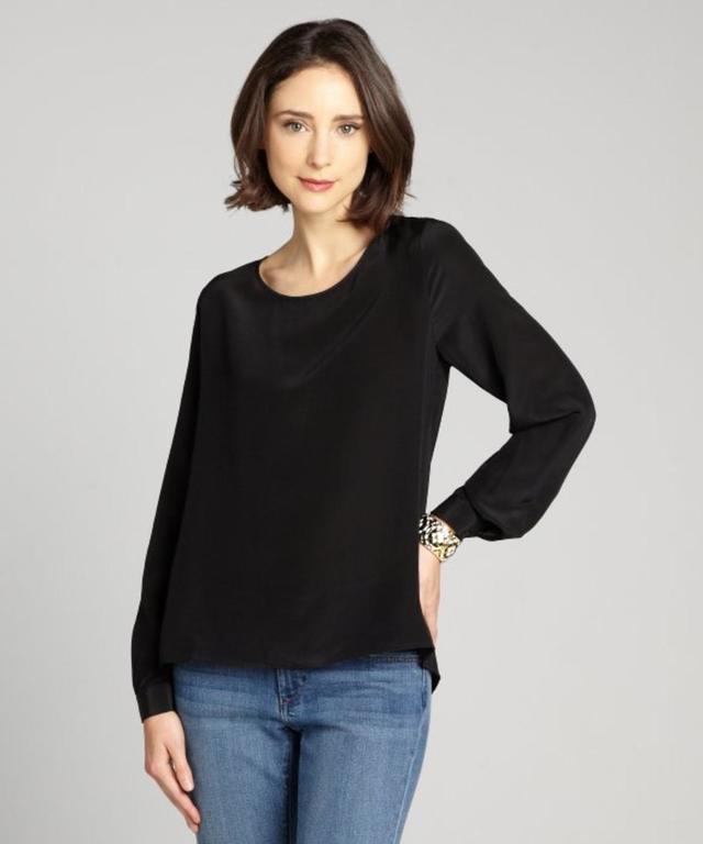 รูปภาพ:http://cdn2.picvpicimg.com/pics/4291592/black-lee-black-silk-open-back-long-sleeve-blouse-screen.jpg