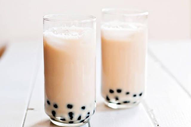 รูปภาพ:http://www.domestic-cherry.com/wp-content/uploads/2011/10/milk-tea.jpg