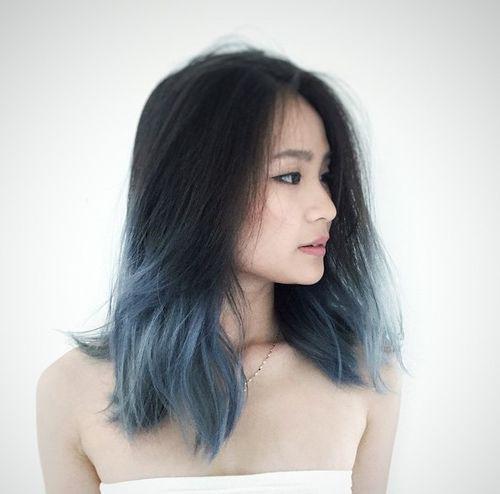 รูปภาพ:http://hairstylehub.com/wp-content/uploads/2016/09/Blue-Grey-Ombre-Blunt-Cut.jpg