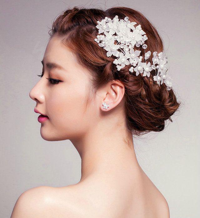 รูปภาพ:http://www.i-tao.net/itao-pic/20140706/Elegant-Flower-Crystal-Bead-Bridal-Hairwear-Jewelry-Wedding-Dress-Bride-Headband-Hair-Accessories-l4.jpg