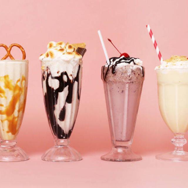 ตัวอย่าง ภาพหน้าปก:Milkshake แบบง่ายๆ ไม่ใช้เครื่องปั่น ไม่ใช้น้ำแข็งด้วยนะ ˇ▽ˇ