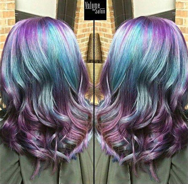 รูปภาพ:http://i2.wp.com/therighthairstyles.com/wp-content/uploads/2016/11/5-purple-and-teal-balayage-hair.jpg?zoom=1.5&resize=500%2C490