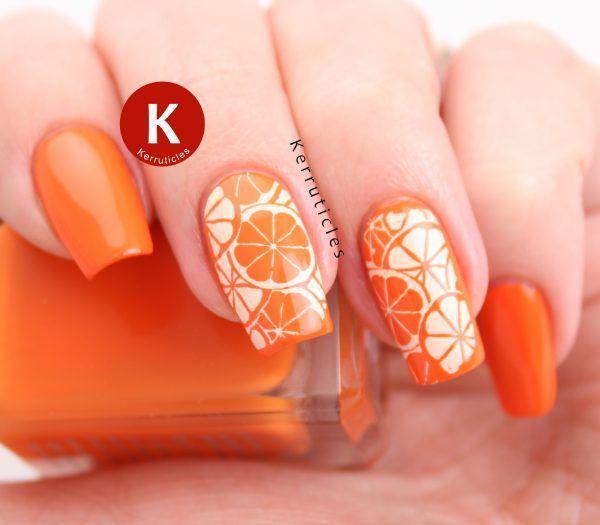 รูปภาพ:http://nailartstyle.com/wp-content/uploads/2016/06/12-white-and-orange-nail-designs-600x525.jpg