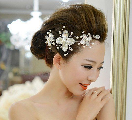 รูปภาพ:http://www.fashionlady.in/wp-content/uploads/2016/11/bridal-hair-pieces.jpg