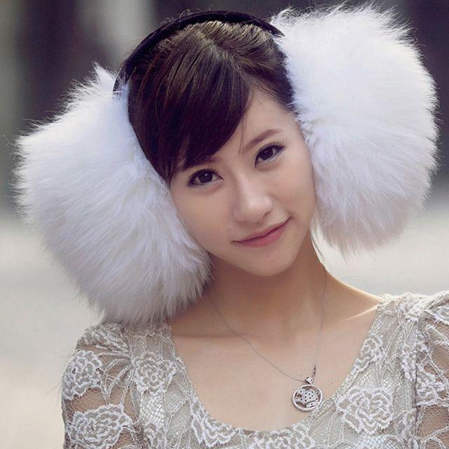 รูปภาพ:http://g03.a.alicdn.com/kf/HTB1h0e1JVXXXXbxXFXXq6xXFXXXW/2016-Women-Winter-Ear-Warmers-Girls-Wool-Earmuffs-Fur-Ear-Fashion-Colors-Protector-For-Winter-Ear.jpg