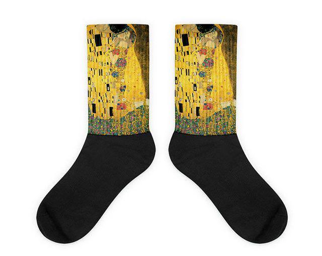 รูปภาพ:http://static.boredpanda.com/blog/wp-content/uploads/2016/11/art-socks-gift-ideas-27-582b15d490690__700.jpg