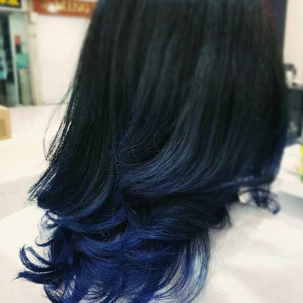 รูปภาพ:http://hairstylehub.com/wp-content/uploads/2016/10/Hint-of-Blue-Tips.jpg