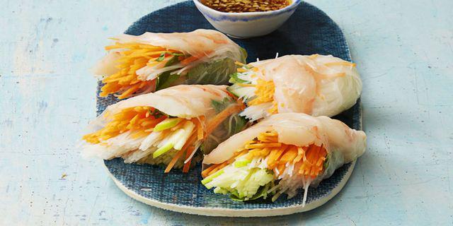 รูปภาพ:http://ghk.h-cdn.co/assets/16/22/980x490/landscape-1464732942-ghk-0616-vietnamese-shrimp-and-vegetable-rolls.jpg