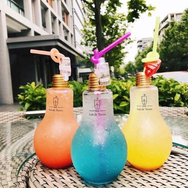 ตัวอย่าง ภาพหน้าปก:แนะนำ แก้วหลอดไฟ  'Light Bulb Drink' เทรนด์ใหม่ที่กำลังฮิตบน IG