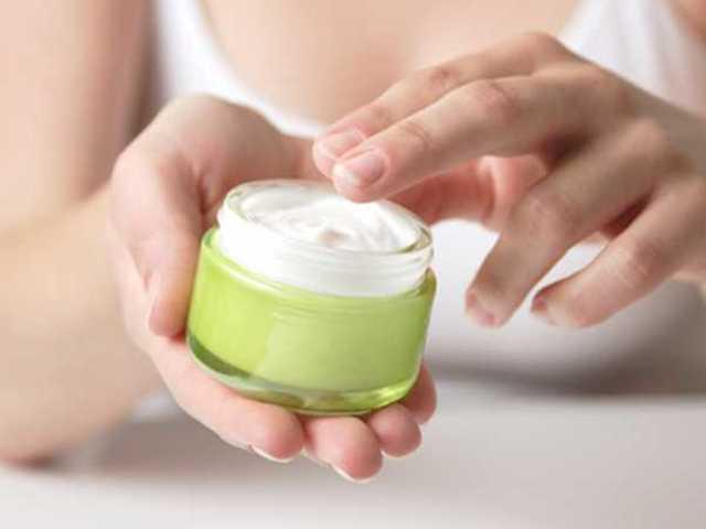 รูปภาพ:https://beautyhealthtips.in/wp-content/uploads/2014/07/Top-10-face-creams-for-dry-skin.jpg