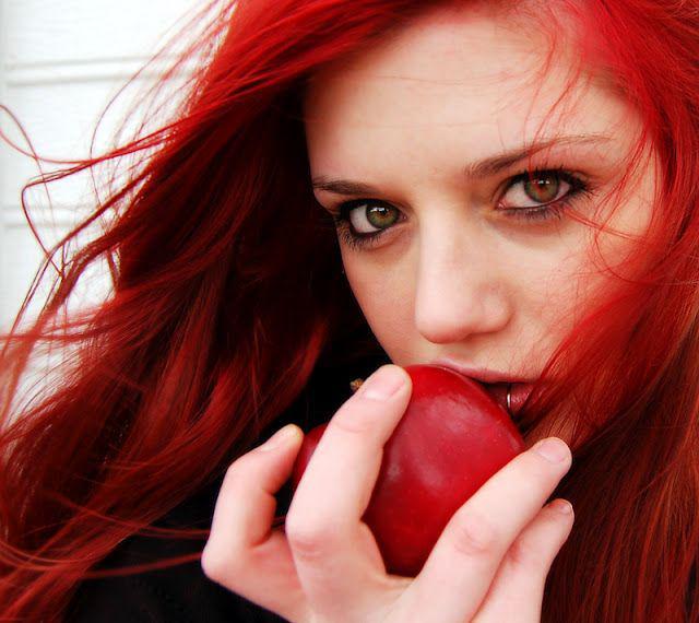 รูปภาพ:http://yourhaircolors.com/wp-content/uploads/2015/07/fiery-red-hair-color.jpg