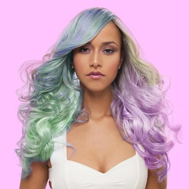 รูปภาพ:http://i1.wp.com/therighthairstyles.com/wp-content/uploads/2016/11/7-long-pastel-hair-wig.jpg?zoom=1.5&resize=500%2C500