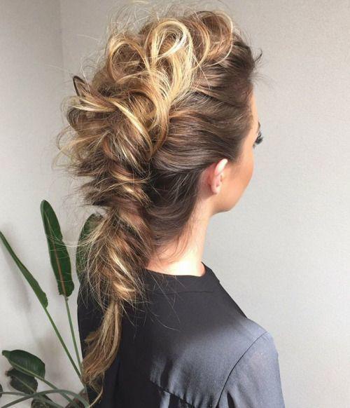 รูปภาพ:http://hairstylehub.com/wp-content/uploads/2016/11/messy-dutch-fishtail.jpg