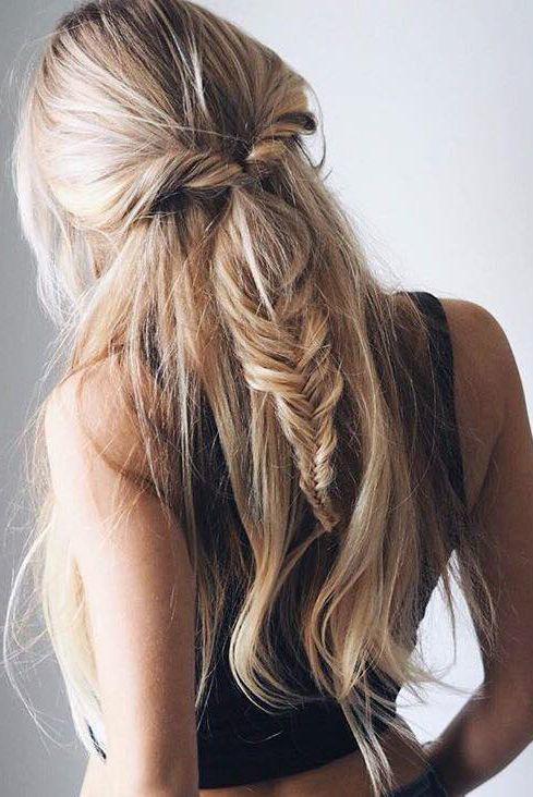 รูปภาพ:http://hairstylehub.com/wp-content/uploads/2016/11/half-up-twists-with-fishtail.jpg