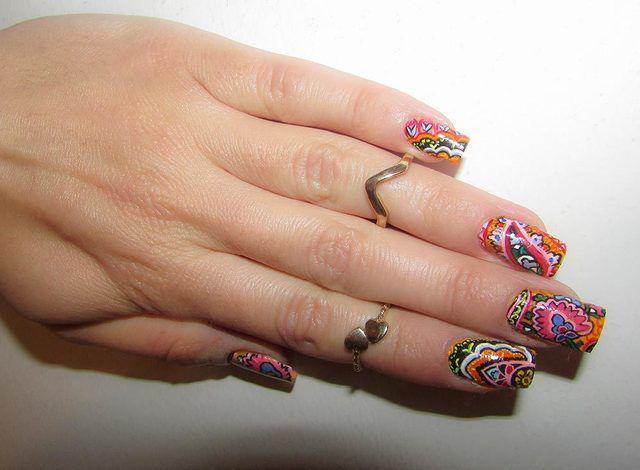 รูปภาพ:http://cdn.fashionisers.com/wp-content/uploads/2016/08/bohemian_ethnic_tribal_nail_art_designs11.jpg