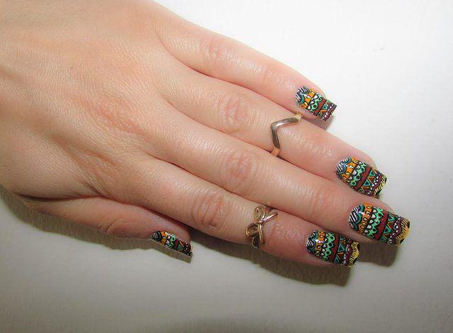 รูปภาพ:http://cdn.fashionisers.com/wp-content/uploads/2016/08/bohemian_ethnic_tribal_nail_art_designs4.jpg