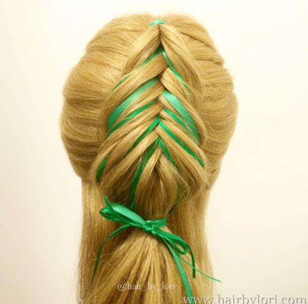 รูปภาพ:http://static.boredpanda.com/blog/wp-content/uploads/2016/12/creative-christmas-hairstyles-8-58468cc47d940__605.jpg