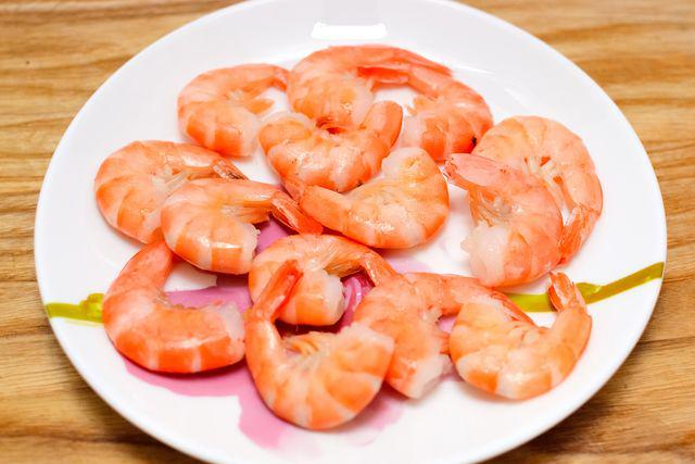 รูปภาพ:http://www.wikihow.com/images/f/fe/Cook-Shrimp-Intro.jpg