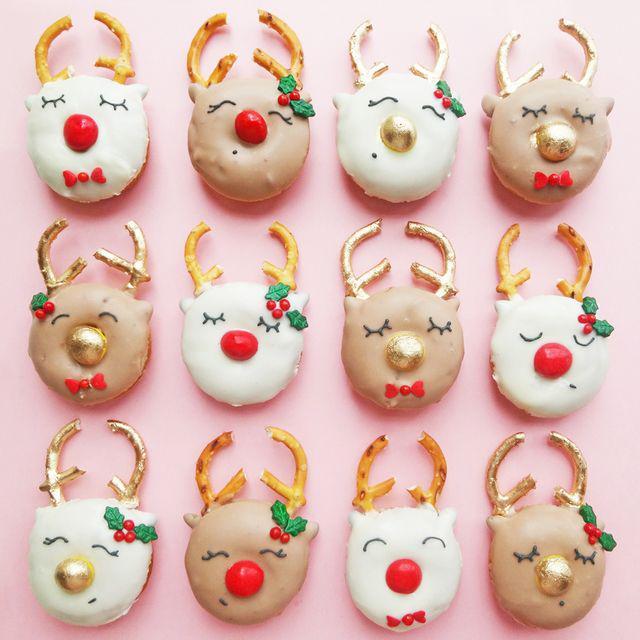 ตัวอย่าง ภาพหน้าปก:Gingerbread Reindeer Donuts โดนัทหน้าตาน่ารักมุ้งมิ้ง ฟรุ้งฟริ้งต้อนรับคริสมาส