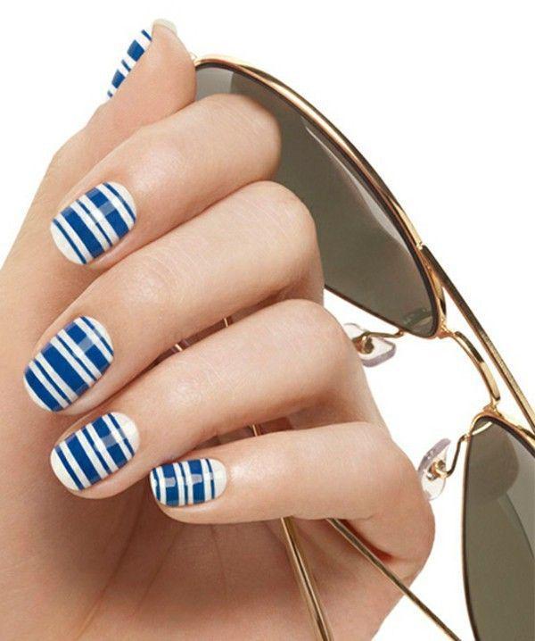 รูปภาพ:http://www.freshdesignpedia.com/wp-content/uploads/nail-design-nail-art-designs-on-the-theme-of-sea-inspiring-images/nail-art-theme-sea-blue-white-stripes-pattern.jpg