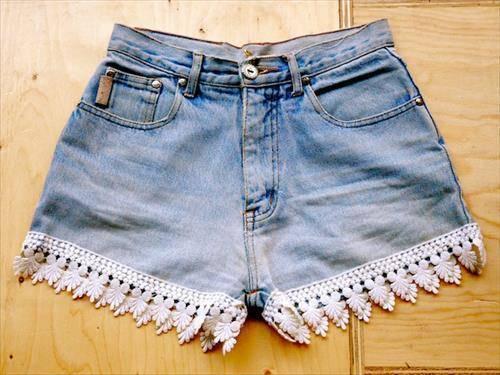 รูปภาพ:http://www.newnise.com/wp-content/uploads/2015/04/DIY-jeans-shorts-designs-ideas-for-girls.jpg