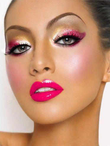 รูปภาพ:http://www.fashionlady.in/wp-content/uploads/2015/12/Christmas-eye-makeup.jpg