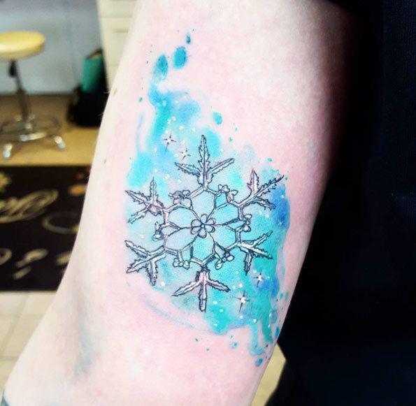 รูปภาพ:http://tattooblend.com/wp-content/uploads/2016/10/magical-snowflake-tattoo.jpg