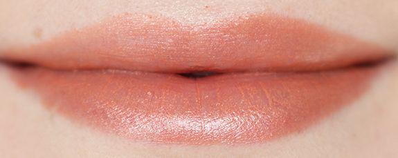 รูปภาพ:http://veracamilla.nl/wp-content/uploads/loreal_gold_obsession_lipstick07.jpg