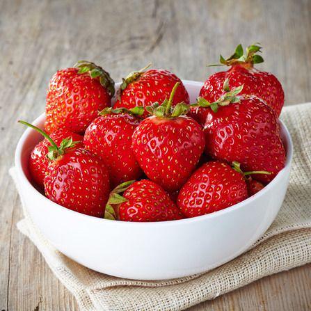 รูปภาพ:http://minimacfarm.com/wp-content/uploads/2015/06/Local-strawberries.jpg