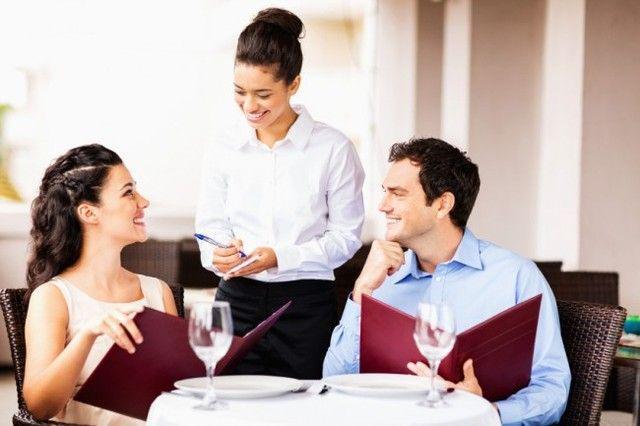 รูปภาพ:http://www.vitacost.com/blog/wp-content/uploads/2014/09/iStock_000026040440_Small-couple-at-restaurant-e1410465044472.jpg