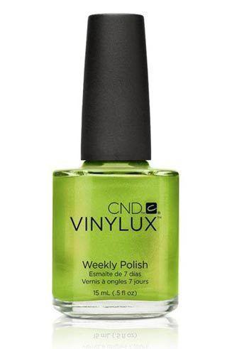 รูปภาพ:http://cdn.fashionisers.com/wp-content/uploads/2016/12/Greenery_green_nail_polishes_colors_CND_VinyLux_Limeade_nail_lacquer7.jpg