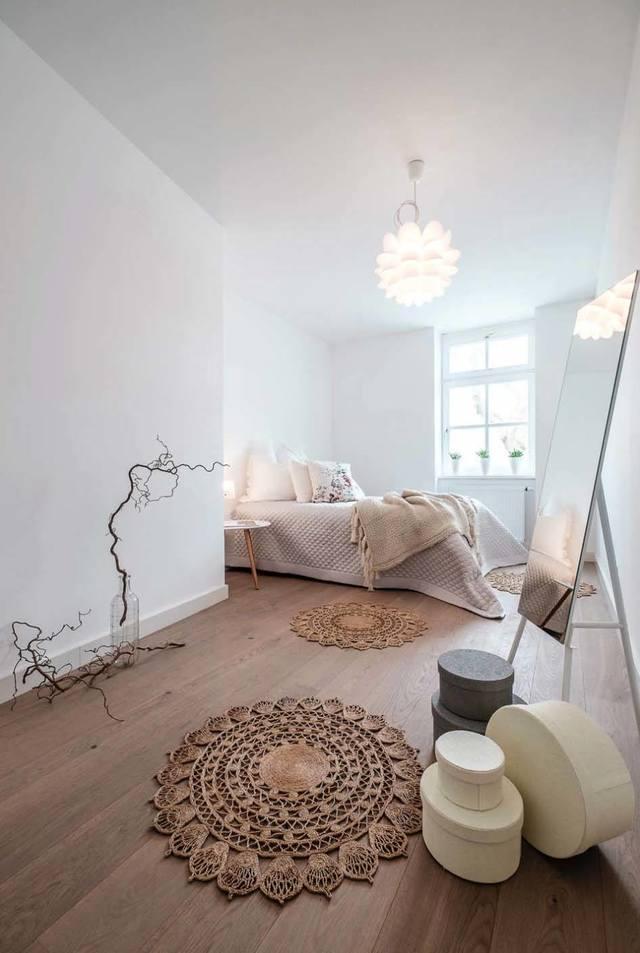 รูปภาพ:http://px7qk1cydk2369wx0227gfn1.wpengine.netdna-cdn.com/wp-content/uploads/2016/02/Scandinavian-Bedroom-Ideas-14-1-Kindesign.jpg