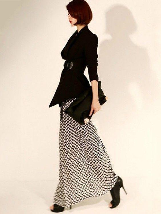 รูปภาพ:http://www.wsdear.com/media/catalog/product/cache/1/image/1800x/040ec09b1e35df139433887a97daa66f/u/l/ulzzang-fashion-store-outfits-korean-style-clothes-spring-new-sexy-v-neck-houndstooth-bandage-split-ends-maxi-dress4.jpg