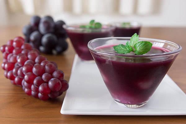 รูปภาพ:http://www.pbs.org/food/wp-content/blogs.dir/2/files/2014/12/vegan-grape-jelly-4.jpg