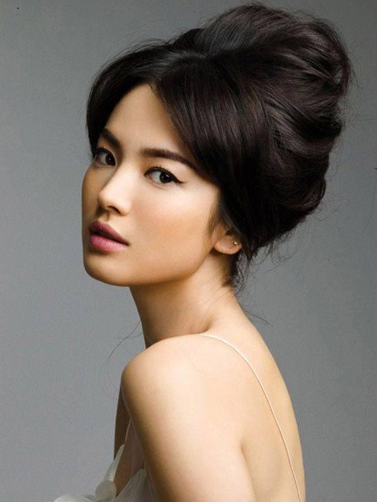 รูปภาพ:http://mylusciouslife.com/wp-content/uploads/2013/02/Song-Hye-Kyo-Korean-model-and-actress-mylusciouslife.jpg