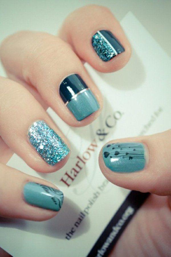 รูปภาพ:http://www.prettydesigns.com/wp-content/uploads/2015/10/Green-Metallic-Nail-Design.jpg