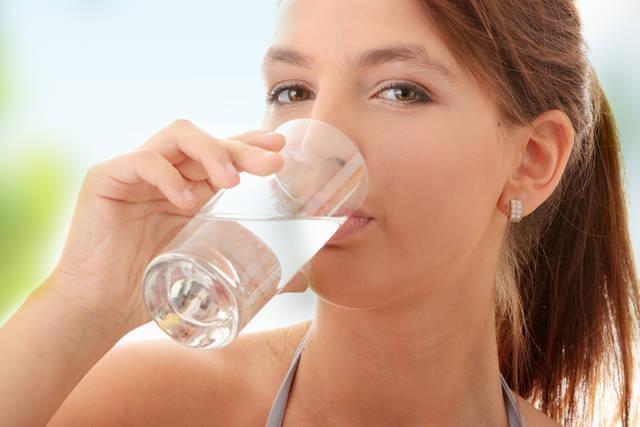 รูปภาพ:http://www.q8rashaqa.com/en/wp-content/uploads/2013/03/Girls_Drinking_Water_4.jpg