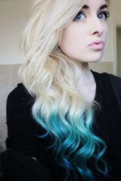 รูปภาพ:http://hairstylehub.com/wp-content/uploads/2017/01/Platinum-With-Aqua-Ombre.jpg