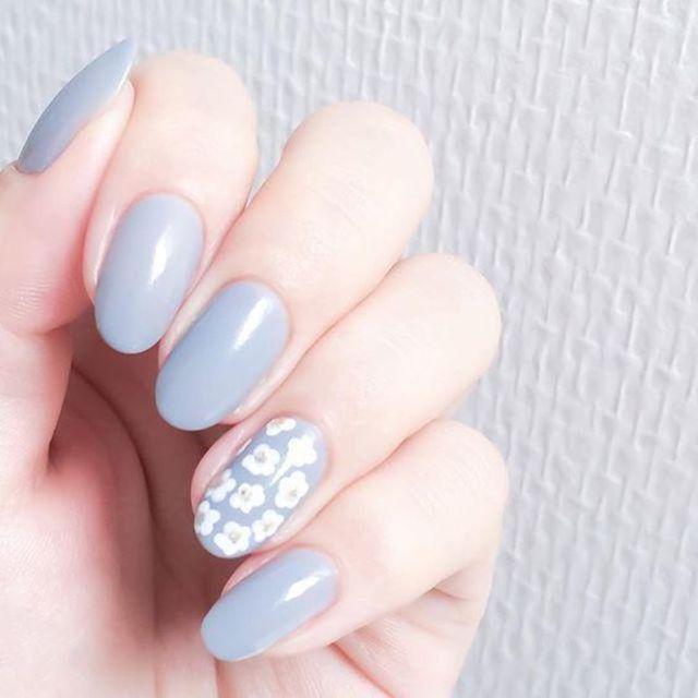 ภาพประกอบบทความ เพิ่มความสดใส ให้เล็บสีสวย กับ 'Nail Art in Blue' สีฟ้า-น้ำเงินคิ้วท์ๆ....ดีต่อใจ