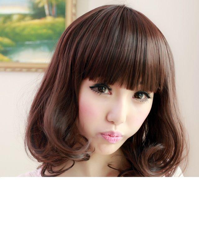 รูปภาพ:http://maxfashionco.com/wp-content/uploads/2015/08/Korean-Short-Hairstyles-for-Women-with-Curly-Bob-using-Bangs.jpg