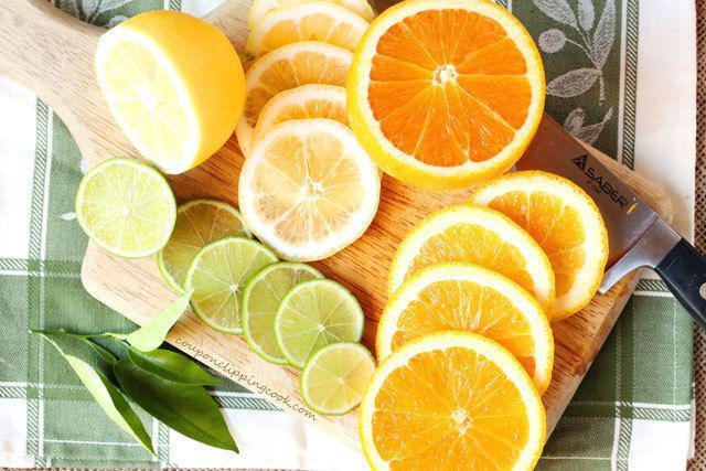 รูปภาพ:http://www.couponclippingcook.com/wp-content/uploads/2016/10/6-orange-lemon-lime.jpg