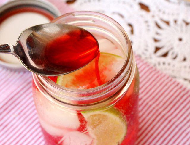 รูปภาพ:http://couponclippingcook.com/wp-content/uploads/2012/05/15-cherry-juice-in-jar.jpg