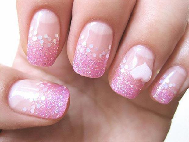 รูปภาพ:http://oddstuffmagazine.com/wp-content/uploads/2013/02/valentines-day-pink-glitter-french-nails-white-heart.jpg