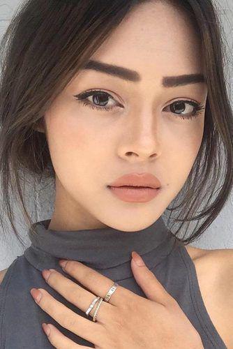 รูปภาพ:http://glaminati.com/wp-content/uploads/2016/07/summer-natural-makeup-looks-14-334x500.jpg