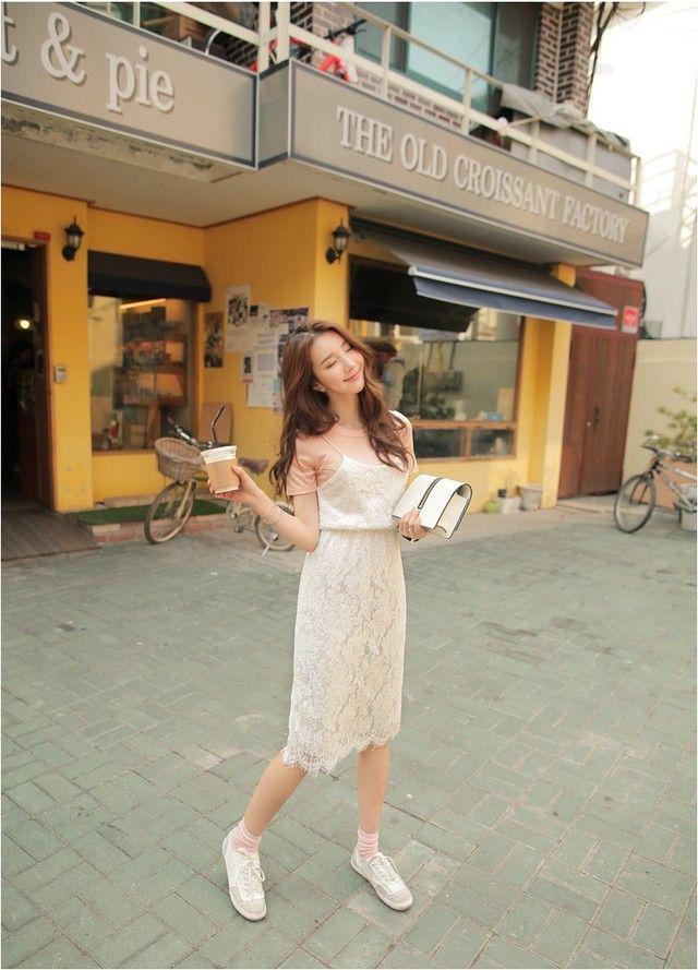 รูปภาพ:http://dfi5wu8thl82p.cloudfront.net/wp-content/uploads/2016/10/Korean-Asian-Fashion-Shopping-Mall-00015-32196.jpg
