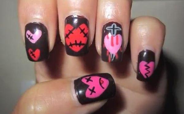 รูปภาพ:http://www.fashiondioxide.com/wp-content/uploads/2016/12/20-Disastrously-Festive-Anti-Valentine-Nail-Arts-for-those-who-arent-in-love-this-year-10.jpg